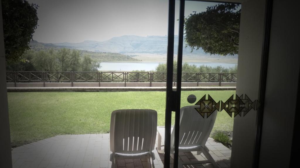 Black Mountain Leisure And Conference Hotel Groothoek Extérieur photo