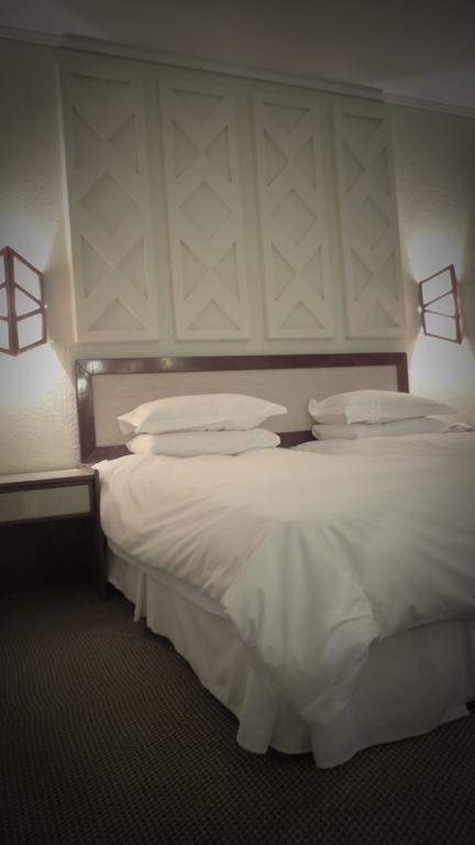 Black Mountain Leisure And Conference Hotel Groothoek Extérieur photo