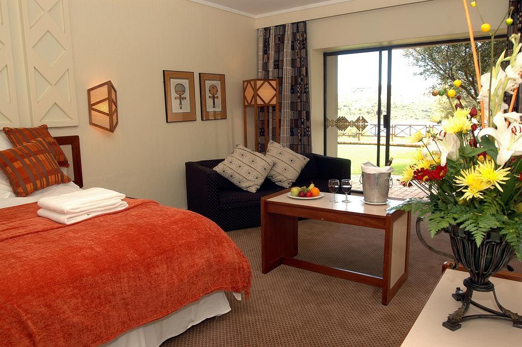 Black Mountain Leisure And Conference Hotel Groothoek Extérieur photo