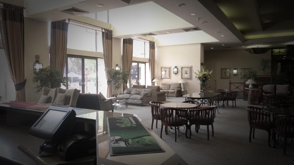 Black Mountain Leisure And Conference Hotel Groothoek Extérieur photo