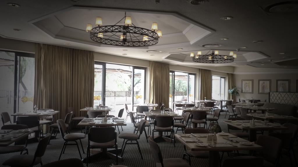 Black Mountain Leisure And Conference Hotel Groothoek Extérieur photo