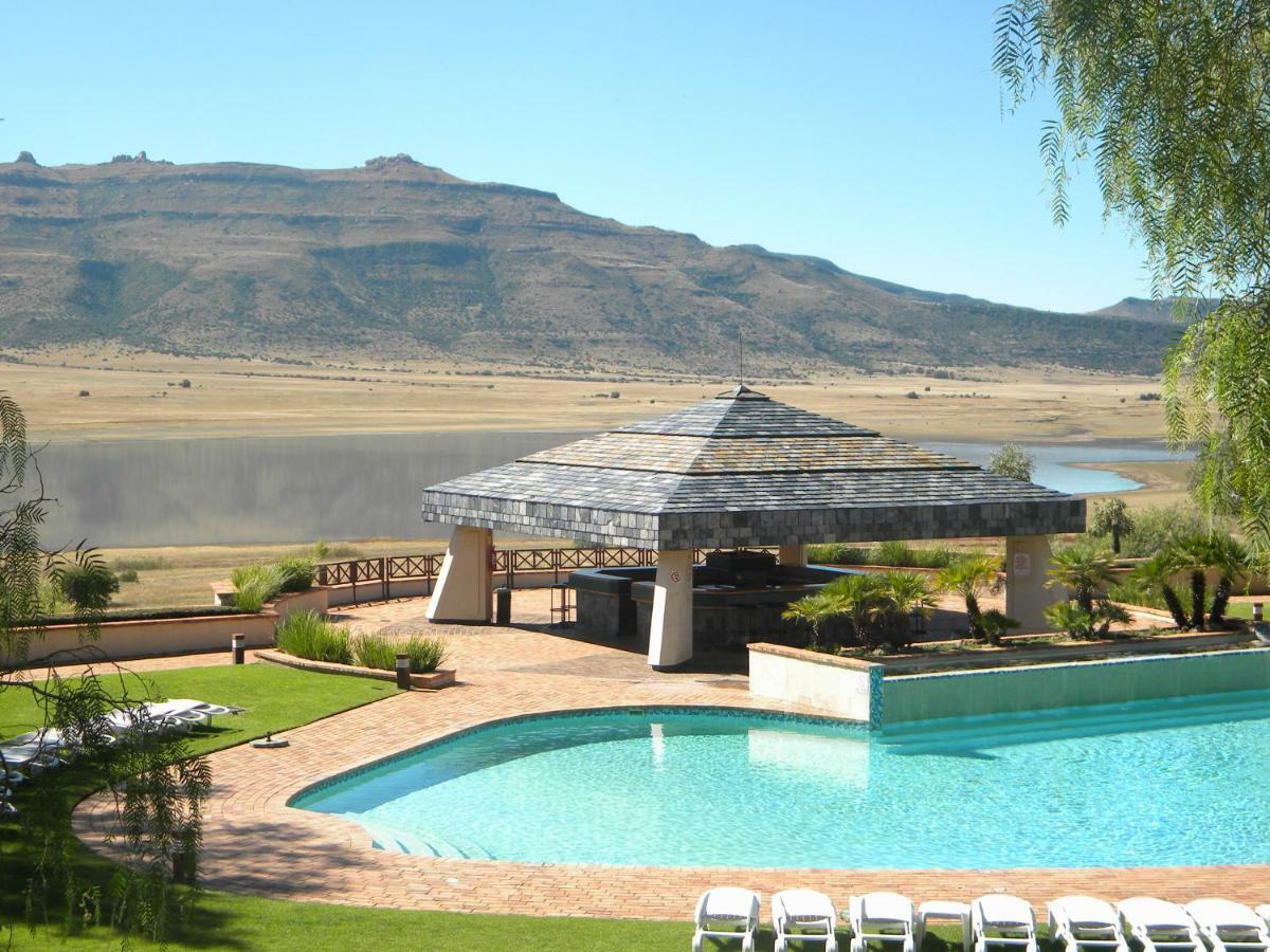 Black Mountain Leisure And Conference Hotel Groothoek Extérieur photo